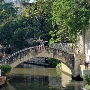 Meet your Posher, Gina